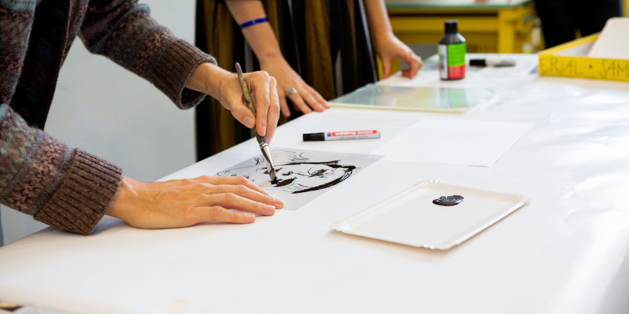 Beim offenen Atelier im KunstWerkRaum kann jeder mitmachen, Foto: Anna Seibel