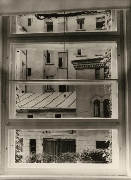 Aenne Biermann, Blick aus meinem Atelierfenster, vor 1930 Foto: Sibylle Forster Stiftung Ann und Jürgen Wilde, Pinakothek der Moderne, Bayerische Staatsgemäldesammlungen, München