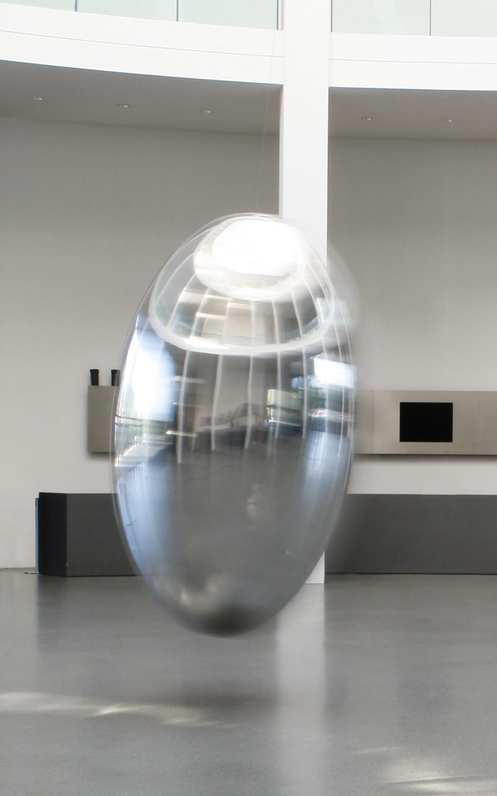 Ingo Maurer, Pendulum, 2019, Die Neue Sammlung – The Design Museum, Pinakothek der Moderne Foto: Patrizia Hamm