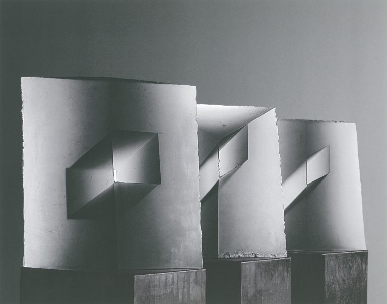 Stanislav Libensky und Jaroslava Brychtova, Objekte Prostor I., Prostor II., Prostor III. (Space I., Space II., Space III.), 1991/1992, Foto: Die Neue Sammlung, Alexander Laurenzo